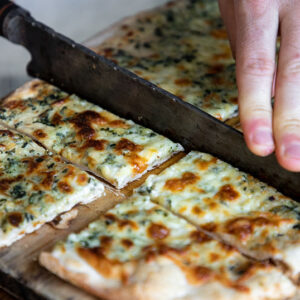 PIZZA TRES QUESOS – iFROZEN